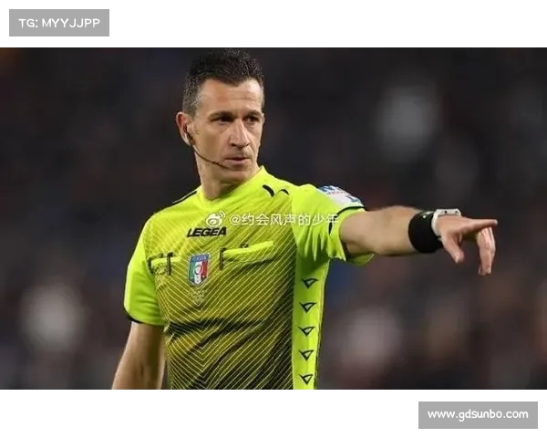 意甲裁判引入新一代通讯设备提升判罚效率与比赛流畅度 意甲裁判引入新一代通讯设备提升判罚效率与比赛流畅度